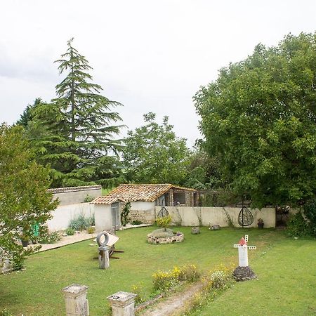 Le Charhido Bed & Breakfast Saint-Fort-sur-Gironde Exterior photo