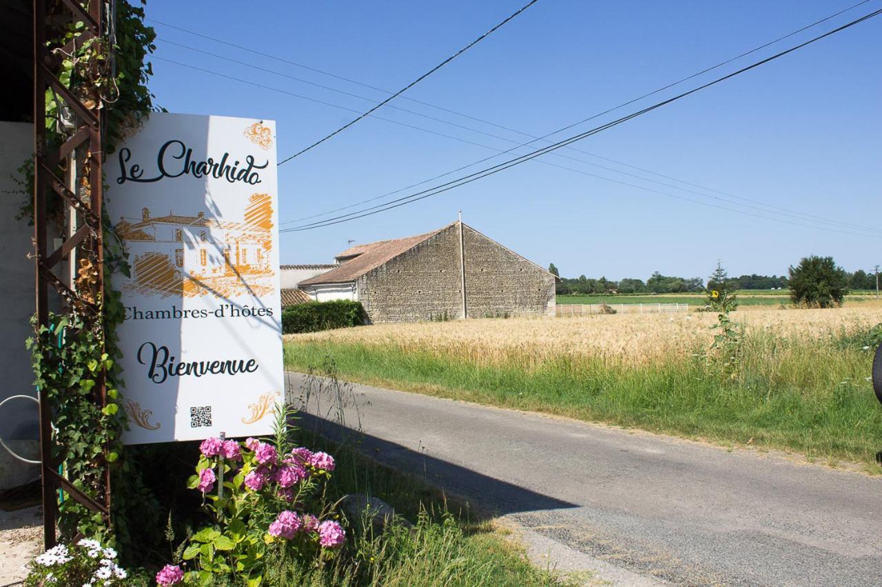 Le Charhido Bed & Breakfast Saint-Fort-sur-Gironde Exterior photo